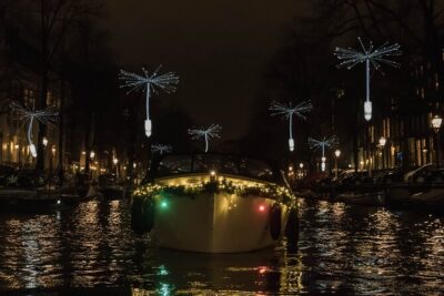 Amsterdam Light Festival: Canal Cruise + Snack & Unlimited Drinks - What you’ll actually see in 75 minutes (and why not all pieces feel equal)