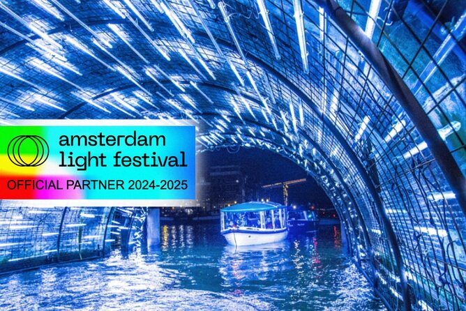 Amsterdam Light Festival: Cruise Unlimited Drinks & Bite option - Boat comfort: open-air views vs chilly reality