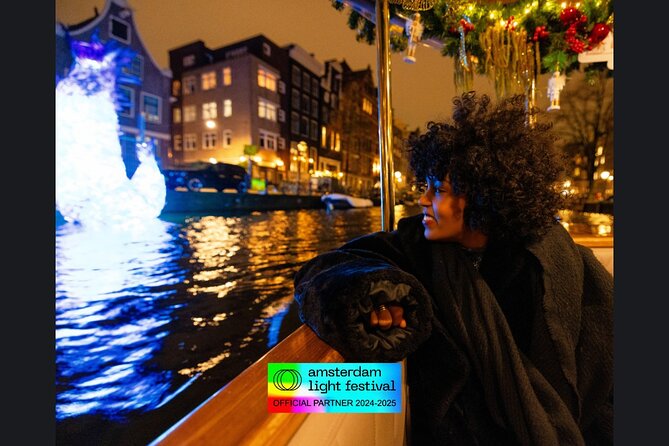 Amsterdam Light Festival: Cruise Unlimited Drinks & Bite option - What the 75 minutes gives you during the Light Festival
