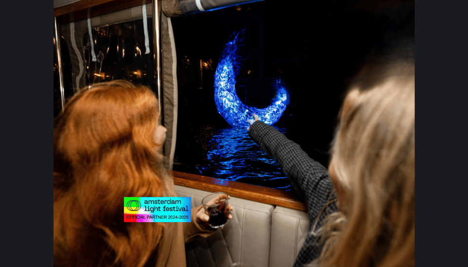 Amsterdam: Light Festival Cruise With Drinks & Snacks - Where to meet and how to spot your crew fast