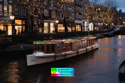 Amsterdam Light Festival: Heated Boat Cruise + Hot Drinks & Bite - The After-Dark Departure Game: Picking the Slot That Fits You