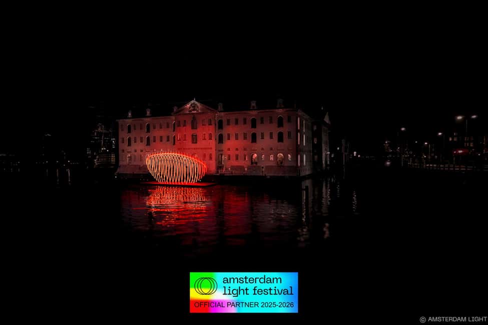 Amsterdam: Light Festival Heated Cruise with Drinks Option - Why this heated Light Festival cruise feels worth it