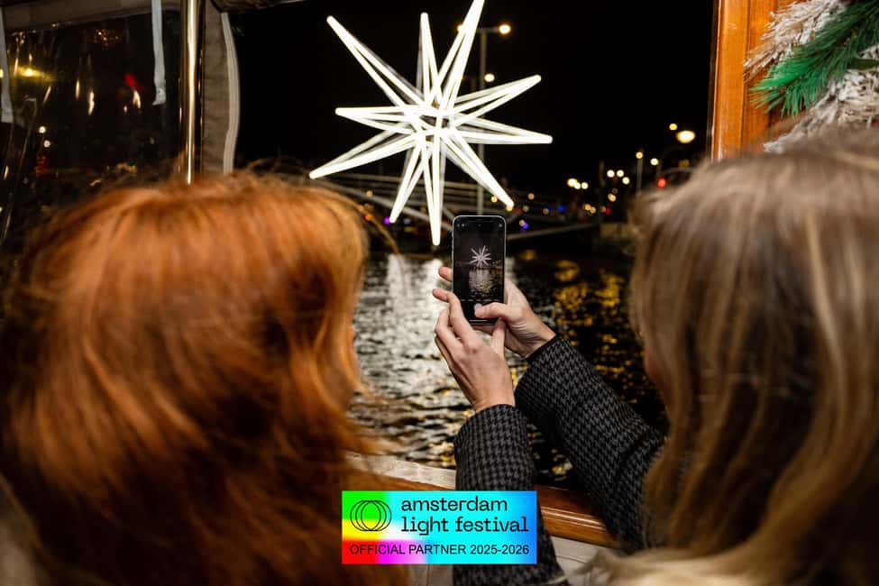 Amsterdam: Light Festival Heated Cruise with Drinks Option - Price and value: what $31 buys you in winter