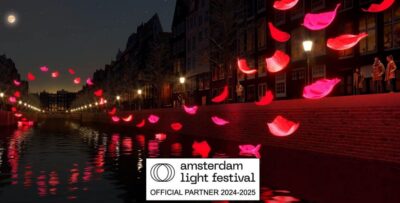 Amsterdam Light Festival Live Commentary & Optional Drinks - Heated electric boat comfort: the difference between cold and enjoyable