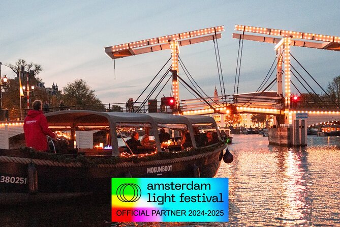 Amsterdam: Light Festival Open Boat - Unl. Drinks Option - Silly Jake Watchtower, Historic Theatre, and the Drawbridge Quiz