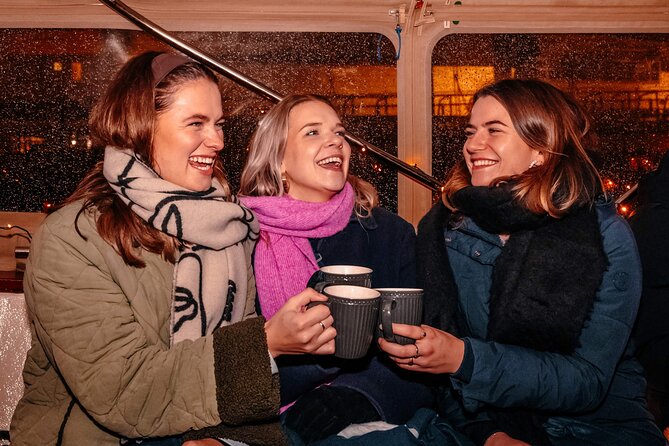 Amsterdam: Light Festival Shared Boat with unlimited drinks - Stop to stop: what each moment feels like