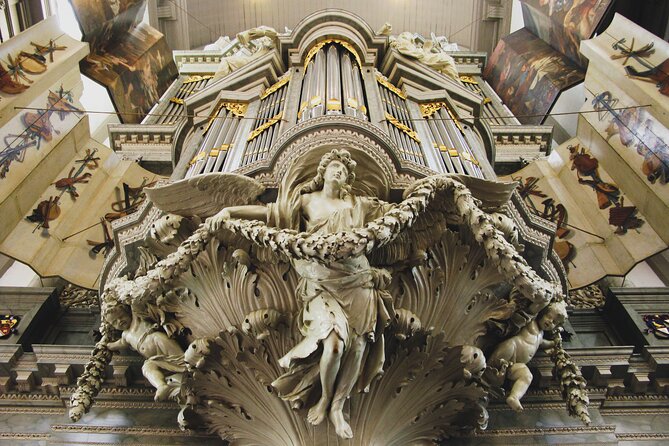 Amsterdam Must-See Historical City Walk with Local Expert - Royal Palace and Nieuwe Kerk: power and ceremony in walking distance