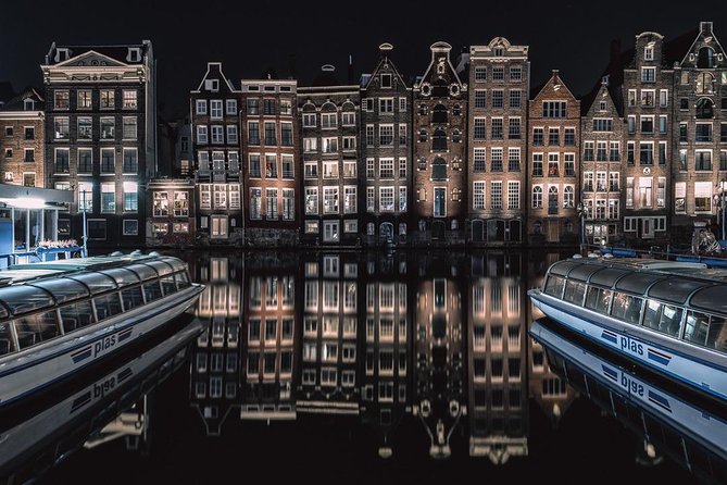 Amsterdam Night Photography Workshop with a Professional - Long exposures and composition tips you can actually use