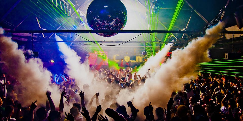 Amsterdam: Nightlife Ticket with Champagne and Cruise - Nightlife Stops Worth Mapping Before You Go