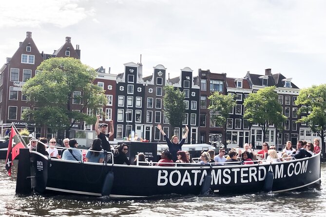Amsterdam Open Boat Cruise in Old City Centre with Drinks Options - A 1-Hour Open-Boat Canal Cruise from the Amstel