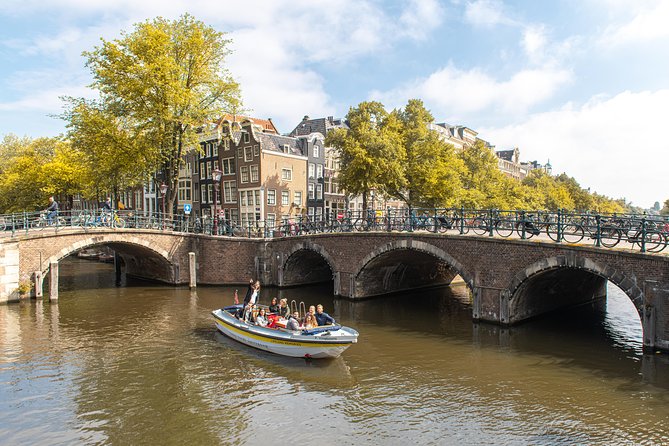 Amsterdam Open Boat Tour with Local Guide - Getting Set: Duration, Group Size, and Where You’ll Fit
