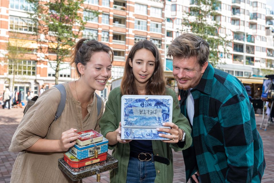 Amsterdam: "Operation 45 " Treasure Hunt Walking Tour - Key things you’ll notice right away