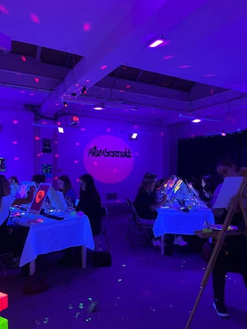 Amsterdam: Paint and Sip in the Dark at Rembrandt van Wine - Practical details: what to know before you go