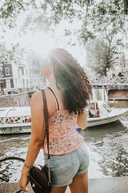 Amsterdam: Particular Photo Session - Deliverables: Your 5-Business-Day Gallery and the 10–12 Choice Window