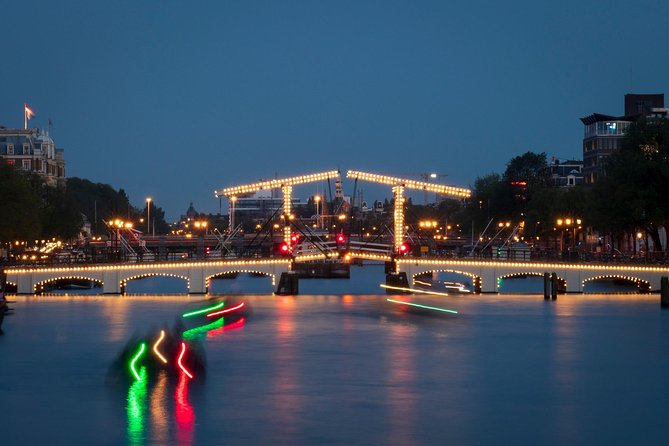 Amsterdam Photography Masterclass - Private Photography Lesson - Leidsegracht and bridges: how to photograph motion without blur
