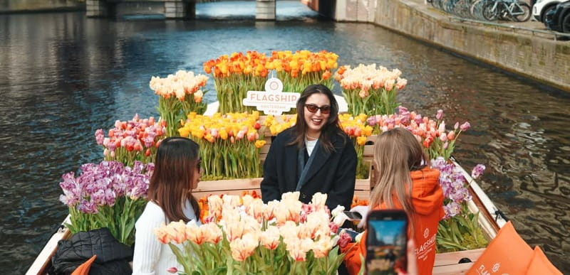 Amsterdam: Premium Tulip Boat Canal Tour - Amsterdam Tulip Boat Canal Tour: the vibe and what makes it worth your time