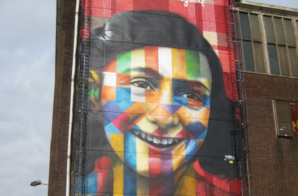 Amsterdam: Private Anne Frank and Jewish Quarter Tour - Nieuwmarkt and Lastage: where neighborhood evolution shows up in plain sight