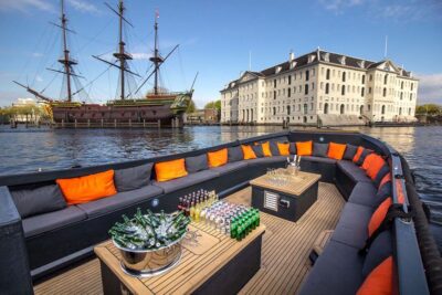 Amsterdam: Private BBQ Cruise with Personal Chef & Drinks - Your Route on Herengracht, Keizersgracht, Prinsengracht, and the Red Light District