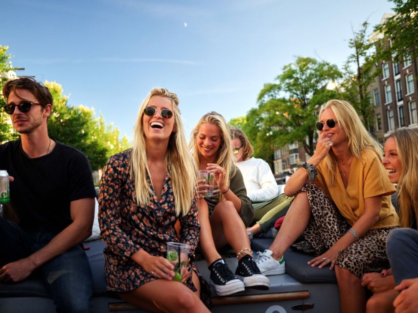 Amsterdam: Private BBQ Cruise with Personal Chef & Drinks - Chef on Board and On-the-Spot Service