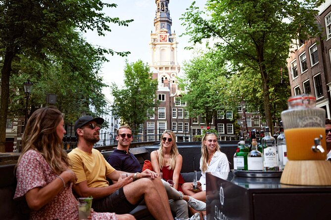 Amsterdam Private Boat Trip with Pizza and Unlimited Drinks - The guide matters: what makes the onboard commentary worth it