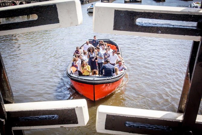 Amsterdam Private Boat Trip With Skipper, Burger and Beers - Meeting point by Oosterdokskade: easy start, no hotel pickup