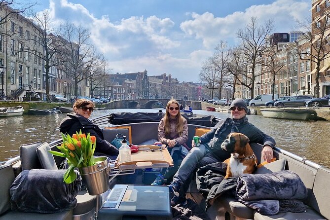 Amsterdam Private Canal Cruise – 90 Minutes through the Old City - What you’ll notice most on this 90 minutes