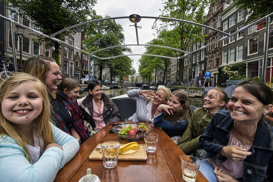 Amsterdam: Private Canal Tour - Price and value: how $157 per group can work