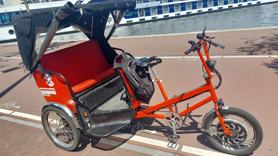 Amsterdam: Private City Highlights Tour by Rickshaw - Why this private rickshaw route makes sense in Amsterdam