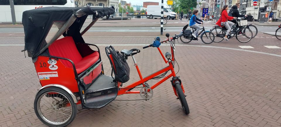 Amsterdam: Private City Highlights Tour by Rickshaw - Red Light District and the ride-through factor