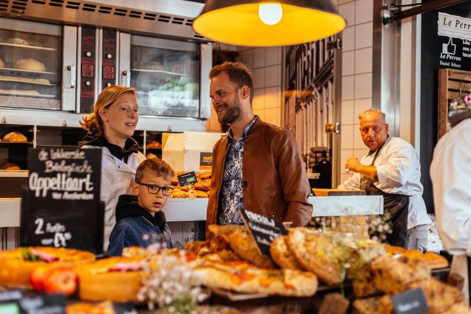 Amsterdam: Private Food Tour with a Local - The tastings: 10 bites that cover Dutch classics and more