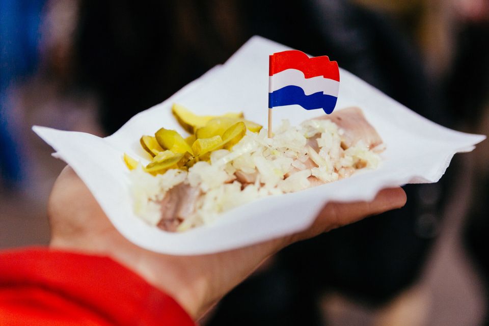Amsterdam: Private Food Tour with a Local - The market stop and why it’s more than just photos