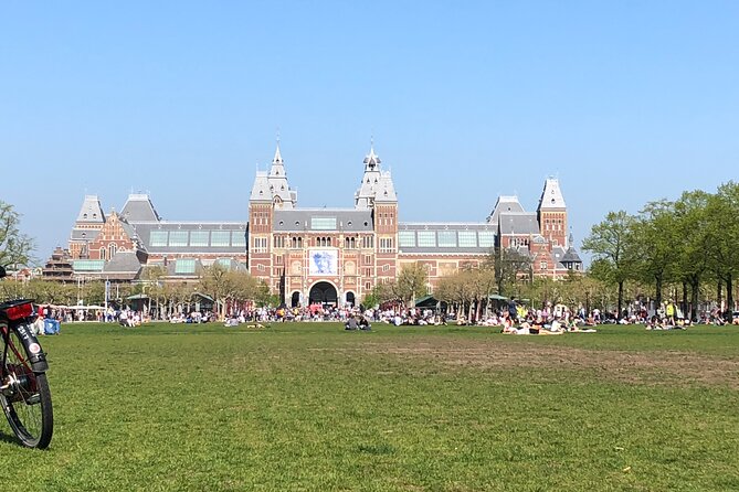 Amsterdam private guided tour with Marieke, local guide - Dam Square and the Royal Palace area: where Amsterdam starts
