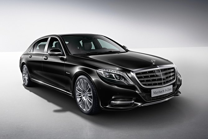 Amsterdam Private Local Transfer - Inside the Limousine: Comfort, Wi-Fi, and Real Driver Help