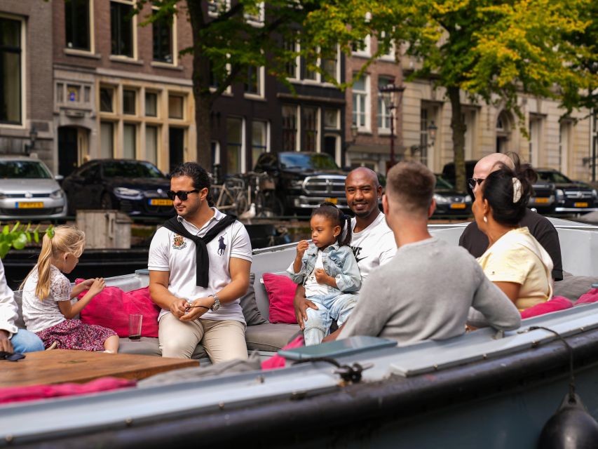 Amsterdam: Private Luxury Cruise with BBQ and Drinks - Skinny Bridge and the Seven Bridges Viewpoint: What to Watch For