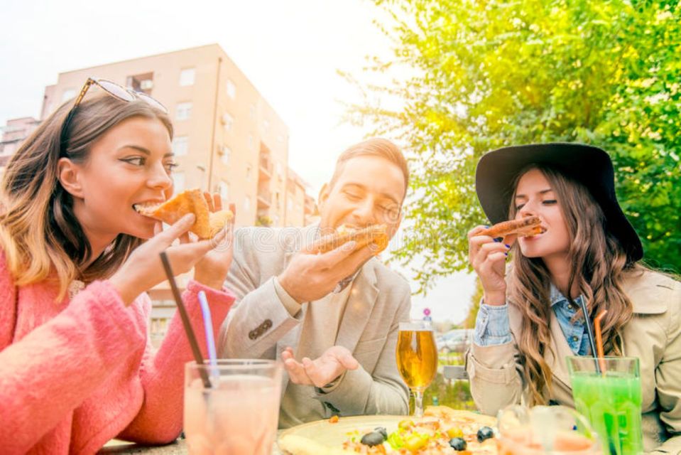 Amsterdam: Private Luxury Cruise with Pizza and Drinks - Guide and boat comfort: what to expect when “luxury” is in the title
