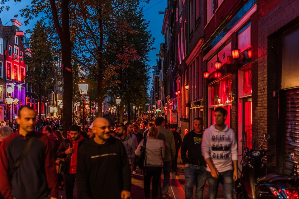 Amsterdam: Private Night Tour of Speakeasies and Bars - FAQ