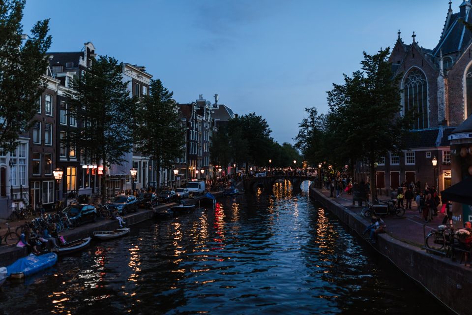 Amsterdam: Private Night Tour of Speakeasies and Bars - Speakeasies, cocktail bars, and jenever tasting rooms