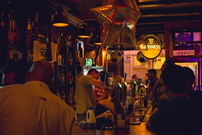 Amsterdam Private Pub Crawl in the City Center - Who this crawl suits best (and who should skip it)