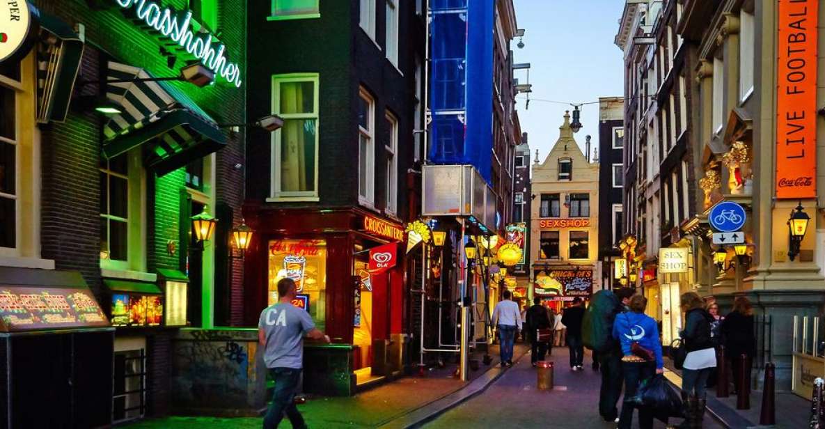 Amsterdam: Private Red Light District and Food Tour - Meeting at Park Plaza Victoria and How the Walk Gets You Oriented