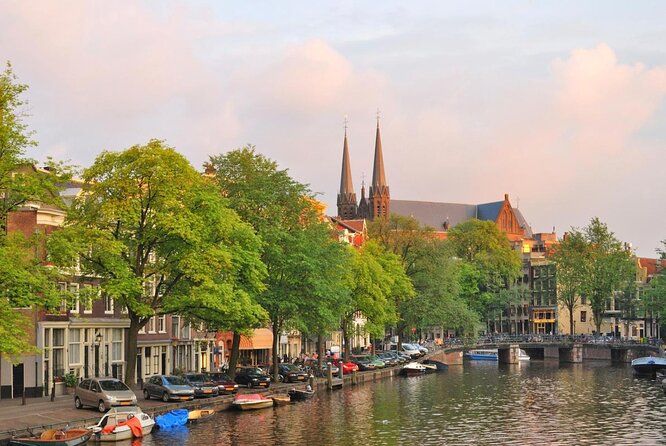 Amsterdam: Private Romantic Evening Canal Cruise + Bubbles/Snacks - Key highlights you’ll actually care about