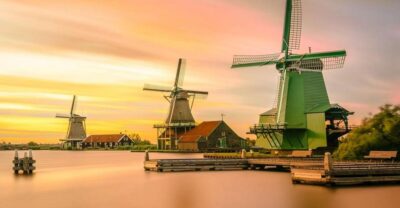 Amsterdam: Private Zaanse Schans Windmills and Volendam Trip - Getting Picked Up in Amsterdam (and Why That Matters Here)