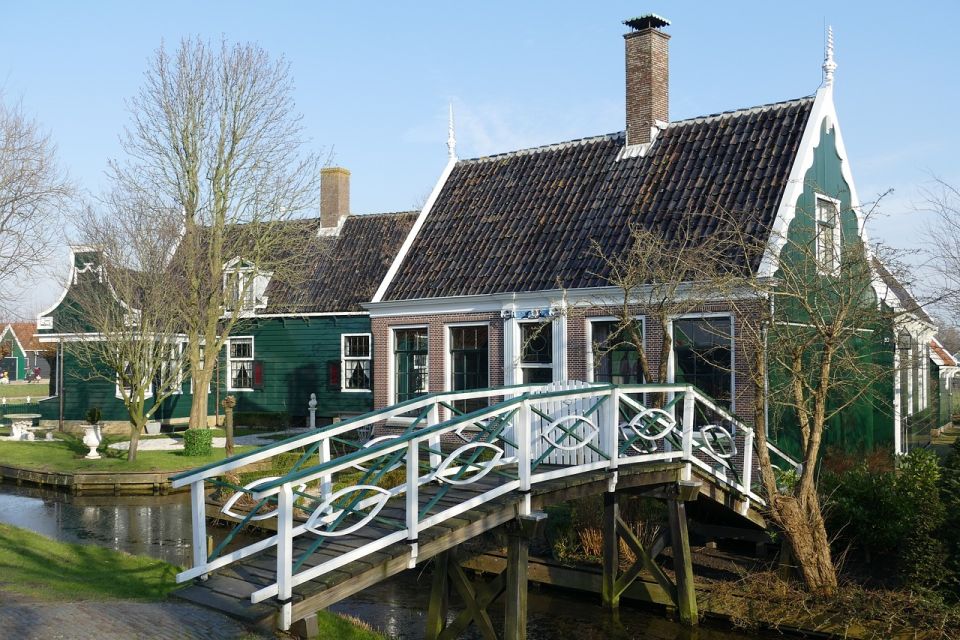 Amsterdam: Private Zaanse Schans Windmills and Volendam Trip - Wooden Clogs at Zaanse Schans: What to Buy (and What to Skip)