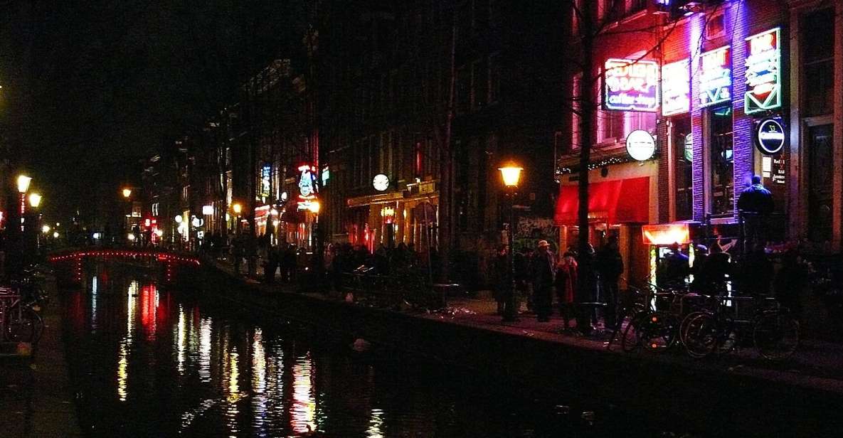 Amsterdam: Red Light District and Coffeeshop tour - Walking into the Red Light District with context (and not just curiosity)