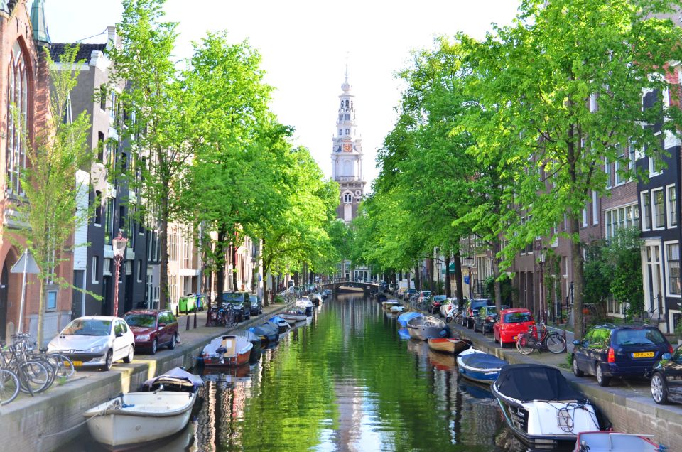 Amsterdam Red Light District and Old Town Walking Tour - The Adult-Themed Reality: Comfort and Etiquette You Should Plan For