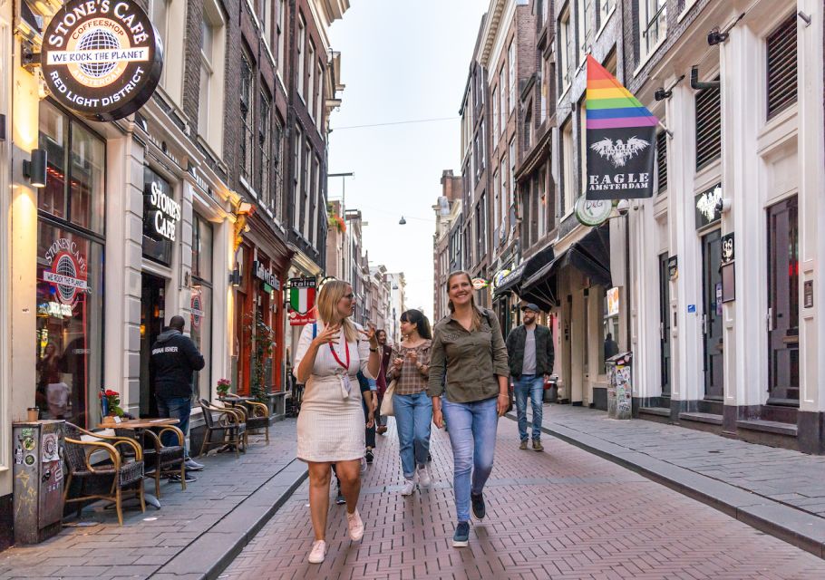 Amsterdam: Red Light District & City Tour German or English - Royal Palace, Nieuwe Kerk, Oude Kerk: Power, Religion, and What Survives