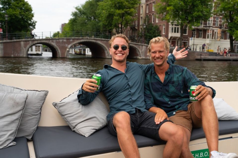 Amsterdam: Red-Light District Pub Crawl and Booze Boat Tour - The transition plan: boat ends, your pub crawl begins