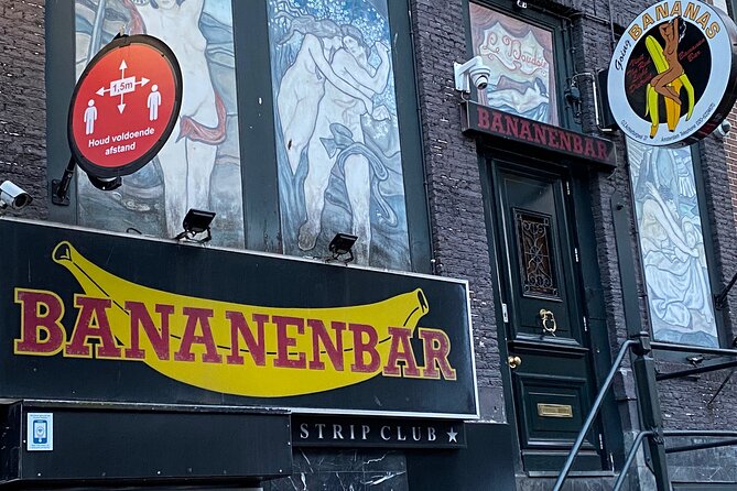 Amsterdam Red Light District: Serene and Other! - “Merry and more”: how nightlife fits in without taking over