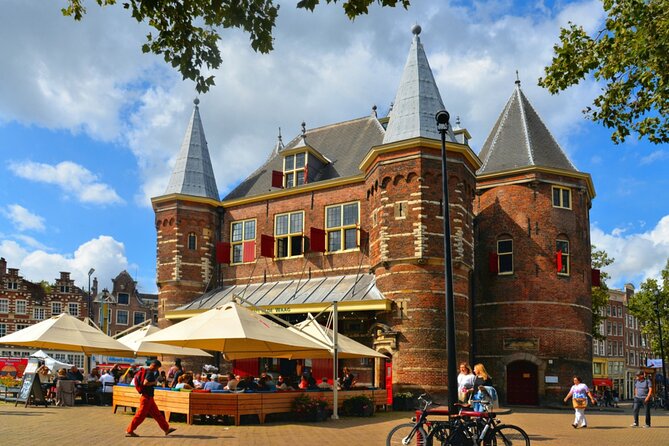 Amsterdam Red Light District Treasure: Self-Guided Tour & Quest - Centraal Station: start here and get your bearings fast