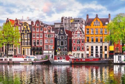 Amsterdam Red Light District Treasure: Self-Guided Tour & Quest - How the phone game works (mobile ticket, offline, and pauses)