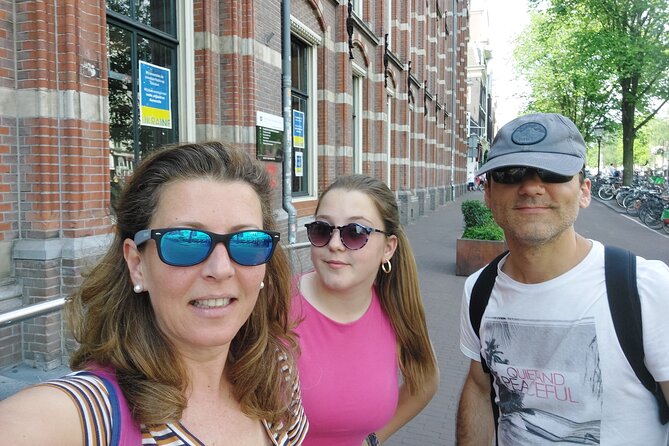 Amsterdam Red Light District Treasure: Self-Guided Tour & Quest - Oude Kerk: church architecture, modern art, and puzzle-led attention
